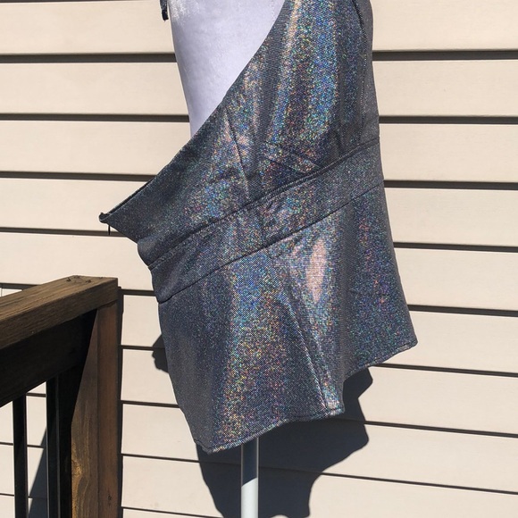 Express Halter in Silver - Picture 11 of 17